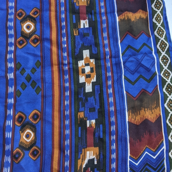 GOLDEN CAMEL 🐪 SILK SCARF! - Picture 9 of 16